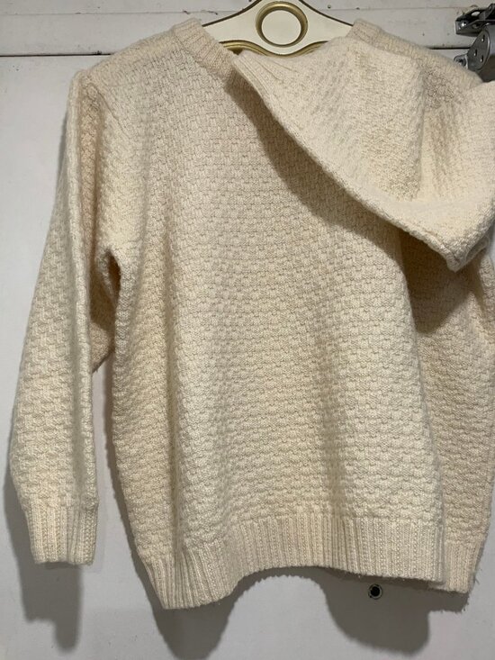 VINTAGE KNITTED PATTERNS WOOL SWEATERS SIZE S/M - Picture 3 of 11